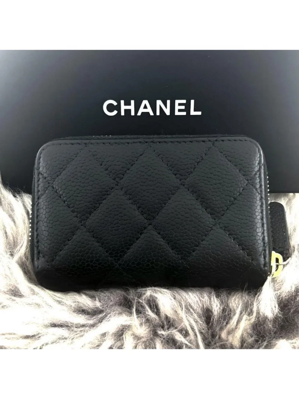 Chanel Wallet Quilted Caviar Round Zip Coin Purse